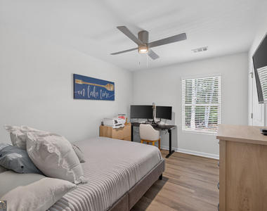 4136 Kestrel Court - Photo Thumbnail 20