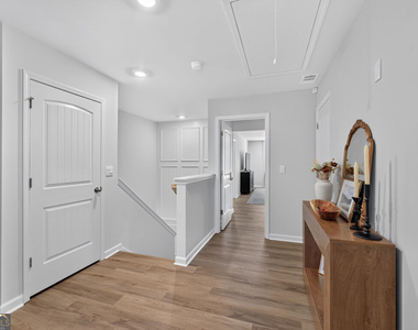 4136 Kestrel Court - Photo Thumbnail 16