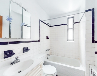 415 East 73rd Street - Photo Thumbnail 3