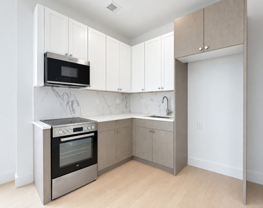 837 Maple Street - Photo Thumbnail 4