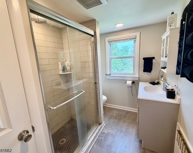 80 North St - Photo Thumbnail 5