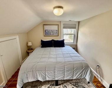 80 North St - Photo Thumbnail 14
