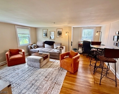 80 North St - Photo Thumbnail 6