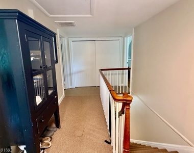 80 North St - Photo Thumbnail 10