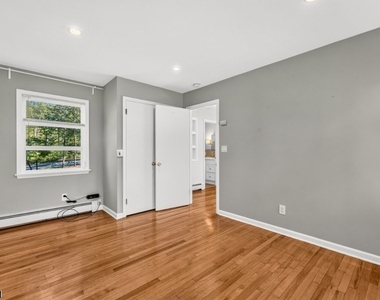 879 Vosseller Ave - Photo Thumbnail 20