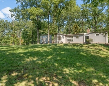 879 Vosseller Ave - Photo Thumbnail 30