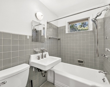 879 Vosseller Ave - Photo Thumbnail 21