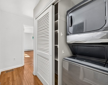 879 Vosseller Ave - Photo Thumbnail 24