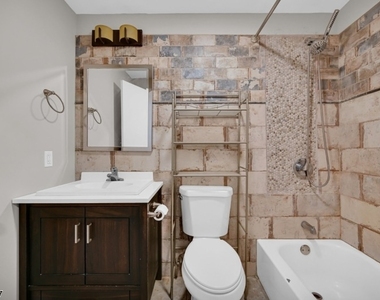 180 Spring St - Photo Thumbnail 7