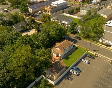 166 Victor St Unit 1 - Photo Thumbnail 19