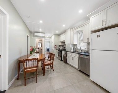 166 Victor St Unit 1 - Photo Thumbnail 4