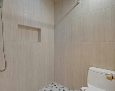 233 Mount Hope Ave - Photo Thumbnail 15