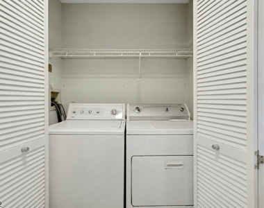233 Mount Hope Ave - Photo Thumbnail 26