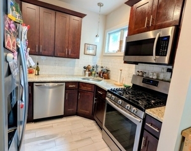 36 Phoenix Ave - Photo Thumbnail 5