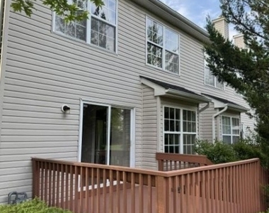 1 Dina Ln - Photo Thumbnail 11