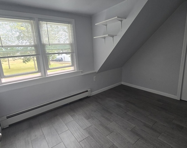 601 River Avenue - Photo Thumbnail 6