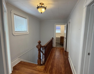 368 Carr Avenue - Photo Thumbnail 2