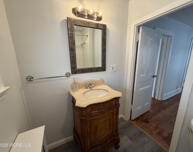 368 Carr Avenue - Photo Thumbnail 11