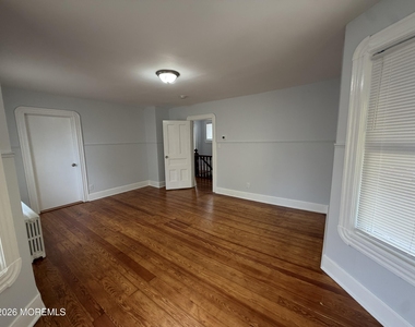 368 Carr Avenue - Photo Thumbnail 3