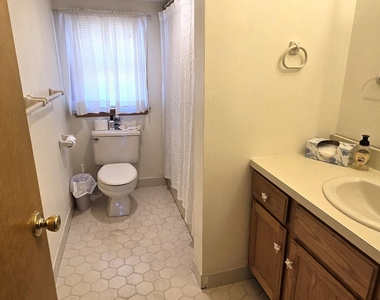 276 1st Avenue - Photo Thumbnail 13