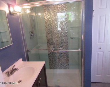 126 Maple Avenue - Photo Thumbnail 11