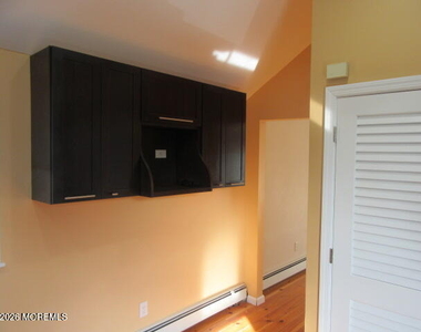 126 Maple Avenue - Photo Thumbnail 5