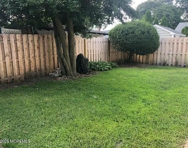 2117 Edgewood Place - Photo Thumbnail 6