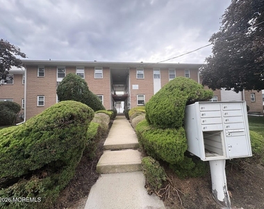 601 Mistletoe Avenue - Photo Thumbnail 10