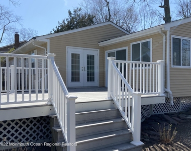 211 Henley Avenue - Photo Thumbnail 3