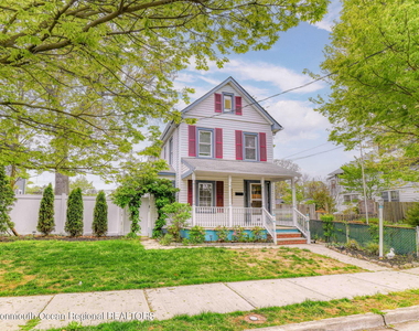 819 Dunlewy Street - Photo Thumbnail 1