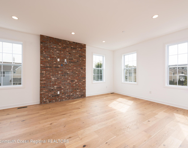 16 River Street - Photo Thumbnail 4