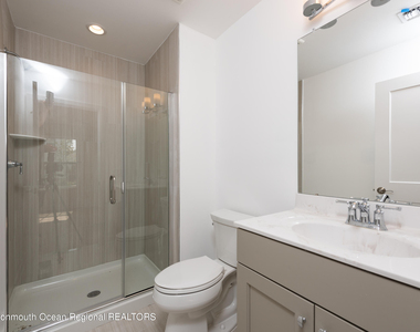 16 River Street - Photo Thumbnail 23