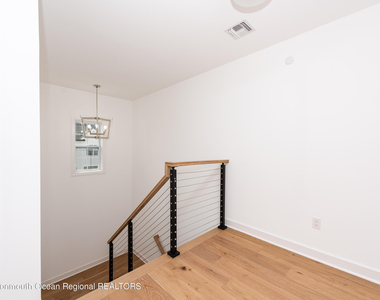 16 River Street - Photo Thumbnail 20
