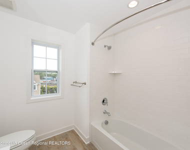 16 River Street - Photo Thumbnail 19
