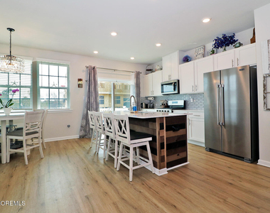 16 Baybreeze Drive - Photo Thumbnail 8
