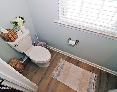 16 Baybreeze Drive - Photo Thumbnail 22