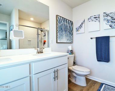 16 Baybreeze Drive - Photo Thumbnail 27