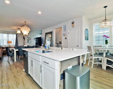 16 Baybreeze Drive - Photo Thumbnail 10