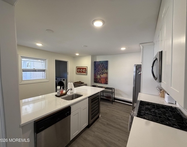 1102 Heck Street - Photo Thumbnail 4