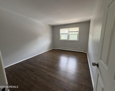 55 Terrace Avenue - Photo Thumbnail 7
