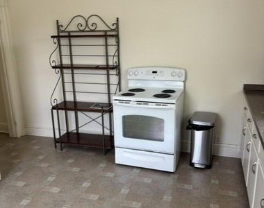 1112 Sunset Avenue - Photo Thumbnail 3