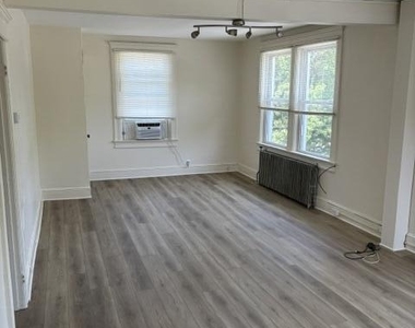 1112 Sunset Avenue - Photo Thumbnail 1