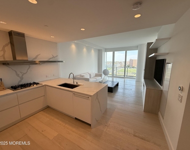 1101 Ocean Avenue N - Photo Thumbnail 2
