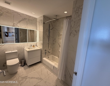 1101 Ocean Avenue N - Photo Thumbnail 6