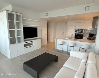 1101 Ocean Avenue N - Photo Thumbnail 3