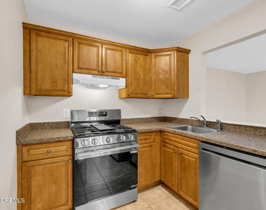 2101 Bayhead Drive - Photo Thumbnail 17