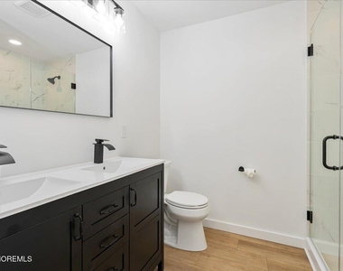 501 Azalea Drive - Photo Thumbnail 15