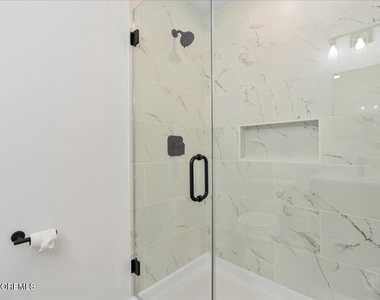 501 Azalea Drive - Photo Thumbnail 16