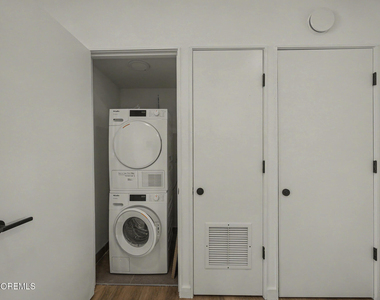 500 8th Avenue - Photo Thumbnail 9