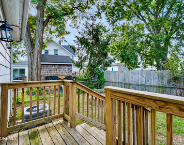 16 Creek Road - Photo Thumbnail 27